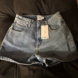 Princess Polly Jean shorts NWT size 4